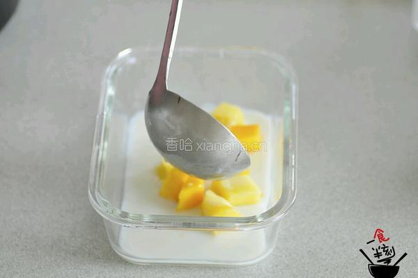 芒果椰奶冻‖一食半刻的做法图解4