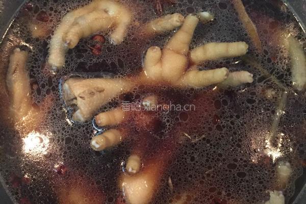焖烧卤水鸡爪的做法图解5