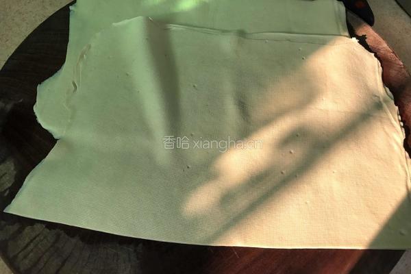 巧拌腐皮丝的做法图解3