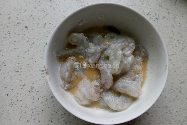 黄瓜炒虾仁的做法图解3