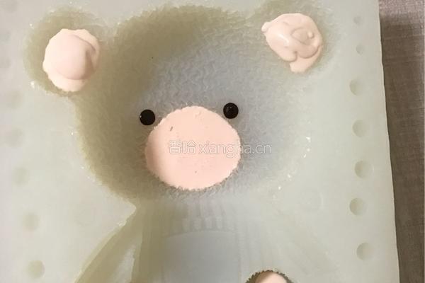 立体小熊酸奶芝士蛋糕的做法图解3