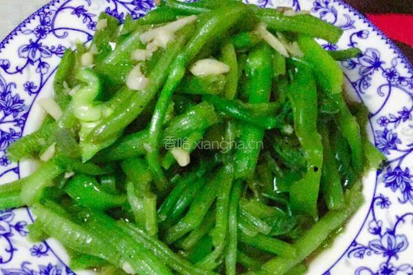 菜椒炒南瓜藤的做法图解5