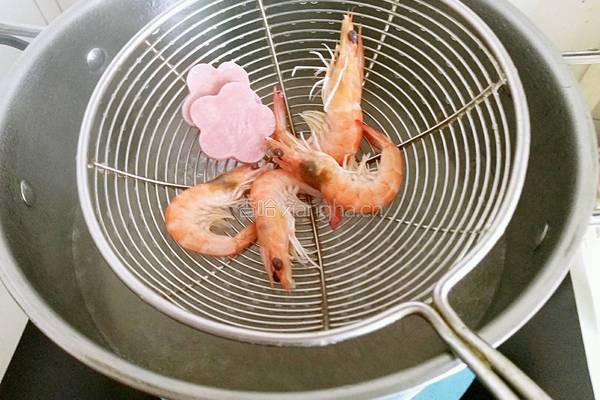 鲜虾凉拌面的做法图解4