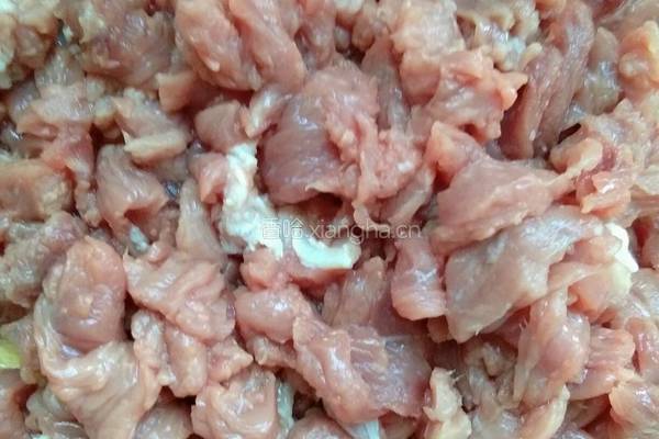 炸牛肉丸的做法图解1