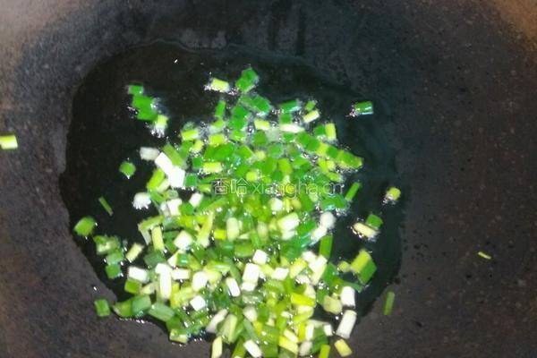 香葱土豆的做法图解2