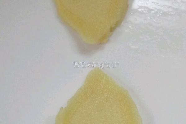 玉米山药排骨汤的做法图解5