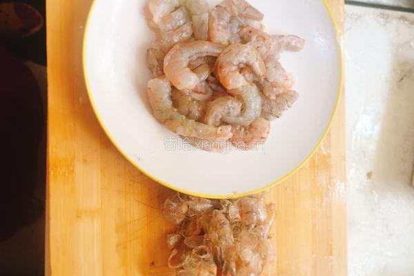 虾仁豆腐汤的做法图解2