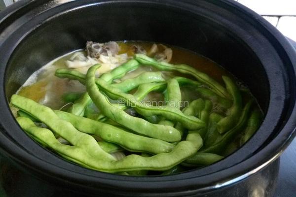 豆角笋子炖鸡的做法图解10