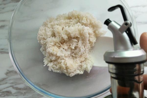 西兰花奶酪饭团的做法图解4