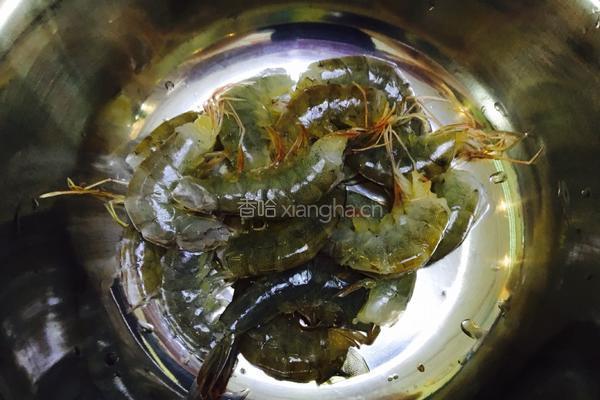 麻辣虾的做法图解1