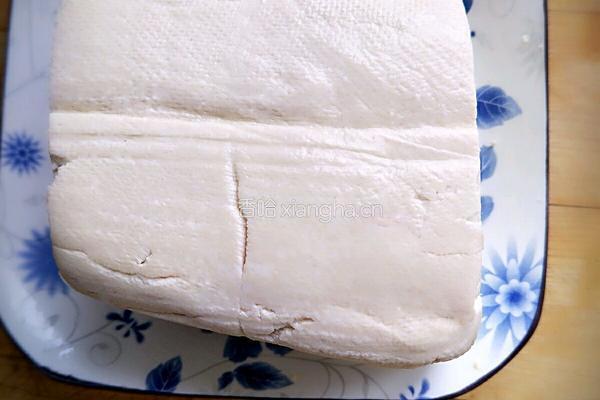 肉末豆腐的做法图解1