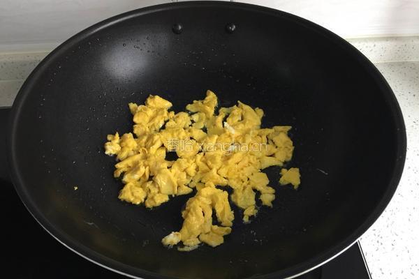 彩色炒饭的做法图解2
