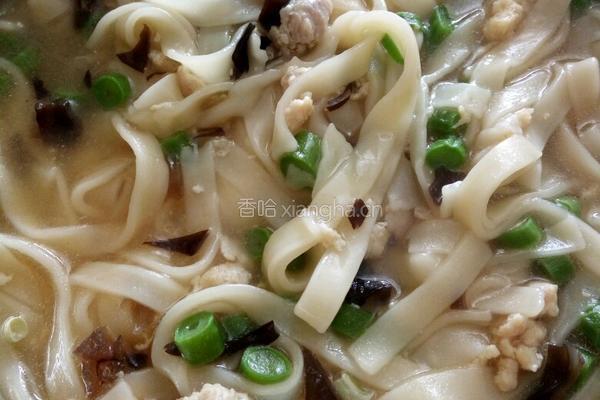 豆角肉末木耳面