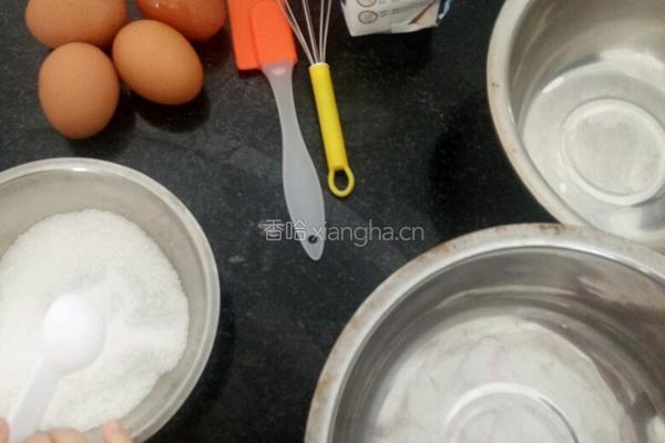 戚风蛋糕的做法图解1