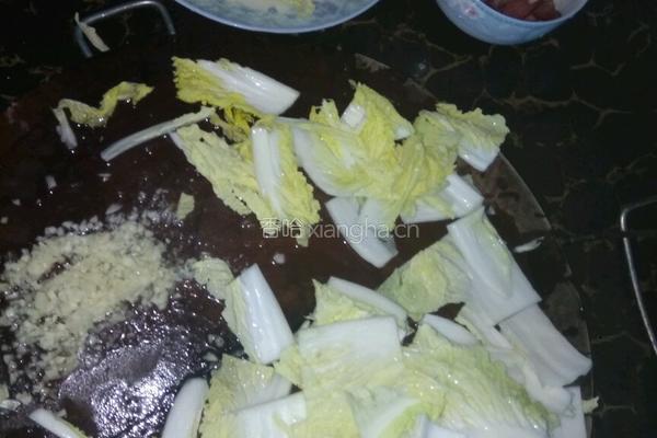 蒜香腊肉烤白菜的做法图解2