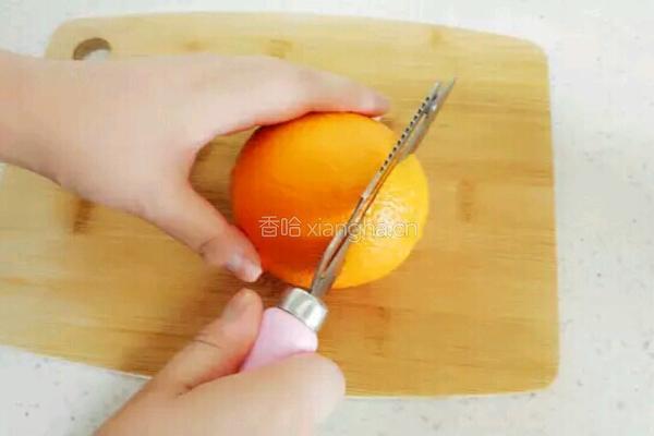 食疗妙方能调理宝贝咳嗽的盐蒸橙子的做法图解2