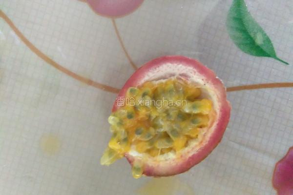 百香果饮品的做法图解3