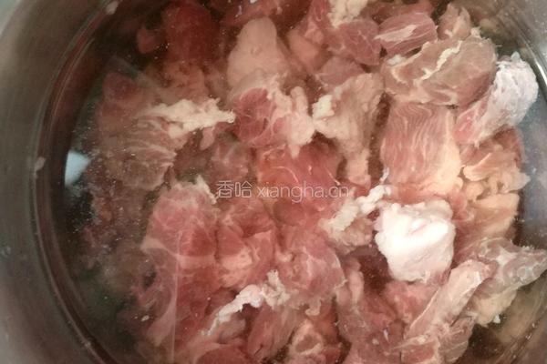 红烧牛肉的做法图解1