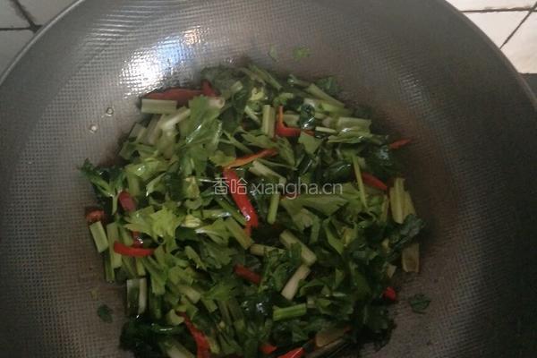 芹菜炒肉丝的做法图解8