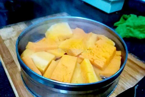豆沙馅南瓜饼的做法图解2