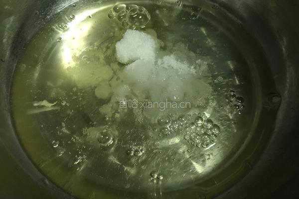 蓝莓爆浆戚风蛋糕的做法图解3