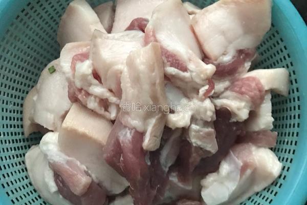 马铃薯炖肉的做法图解1