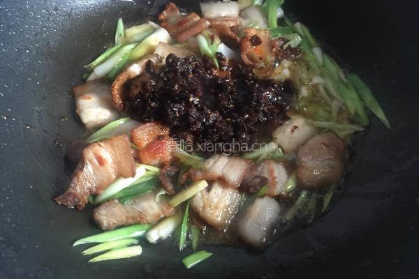 香菇酱炒回锅肉的做法图解9