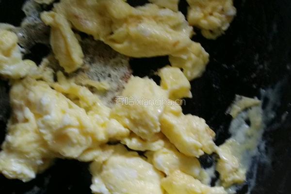 韭菜苔炒鸡蛋的做法图解4