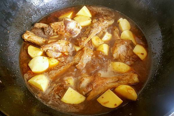 鸡腿烧土豆的做法图解7