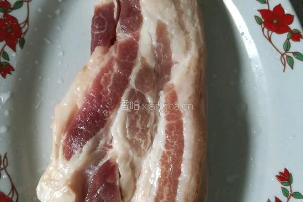 蒜泥白肉的做法图解1