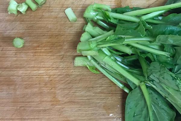 葱油菜心的做法图解1