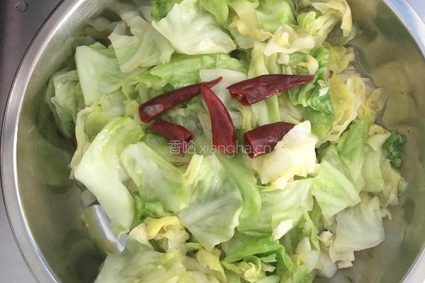 炒圆生菜的做法图解5