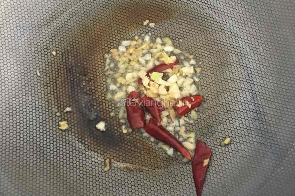 炒圆生菜的做法图解3