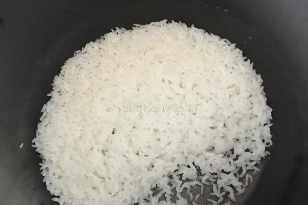 凤梨炒饭的做法图解7