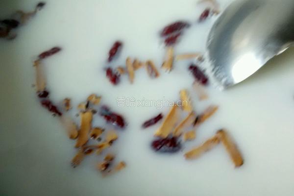 红枣牛奶粥的做法图解4