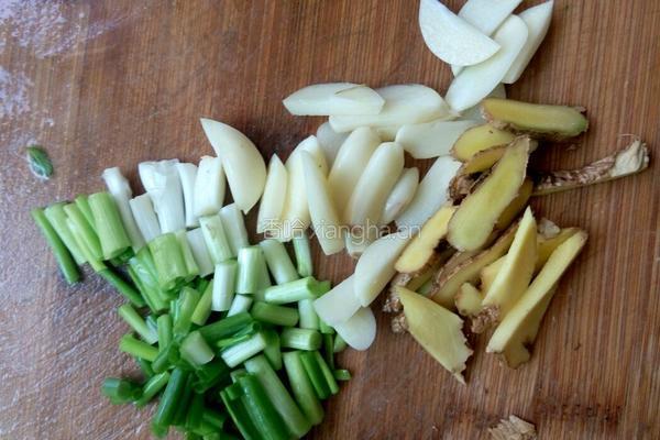 空心菜炒肉的做法图解3