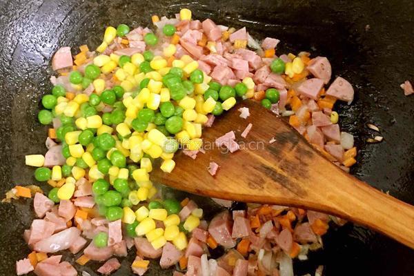 花样炒饭的做法图解8