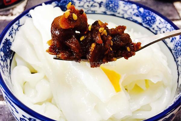大颗粒香菇肠粉（简单快捷5分钟）的做法图解3