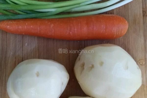 鸡蛋土豆丝饼的做法图解1