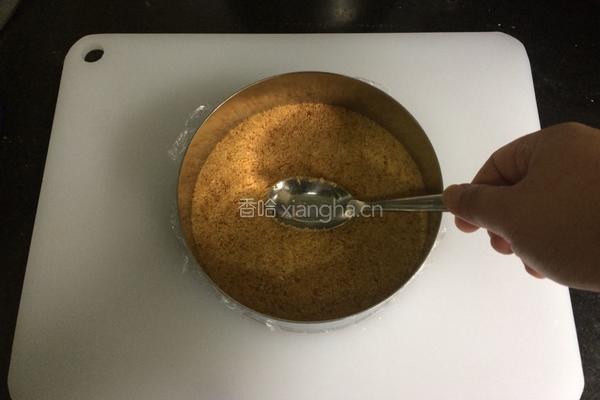 自制樱花慕斯蛋糕的做法图解6