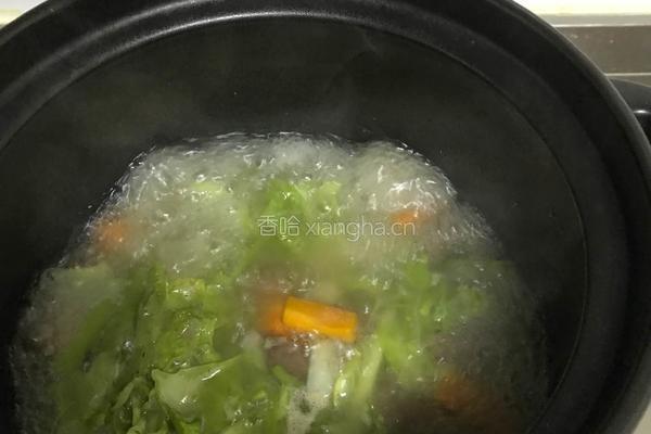 美味牛肉汤的做法图解2
