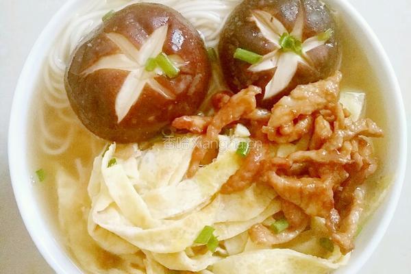 香菇蛋皮肉丝面的做法图解15