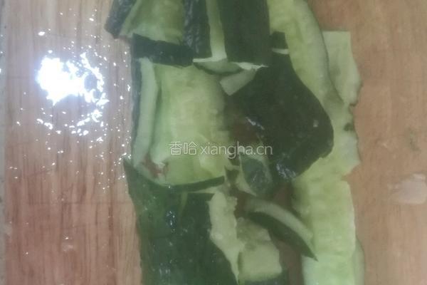 蒜泥拍黄瓜的做法图解3