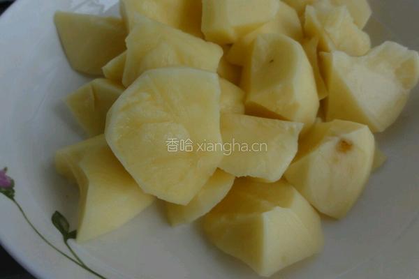 鸡肝炖土豆的做法图解3
