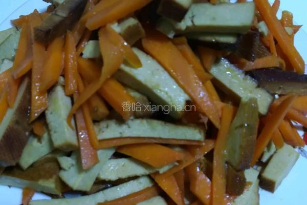 胡萝卜炒豆干的做法图解7