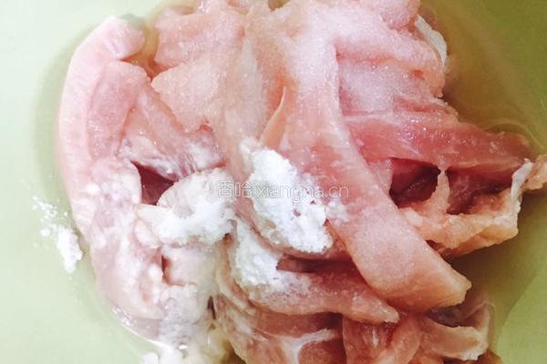 四季豆炒肉丝的做法图解1