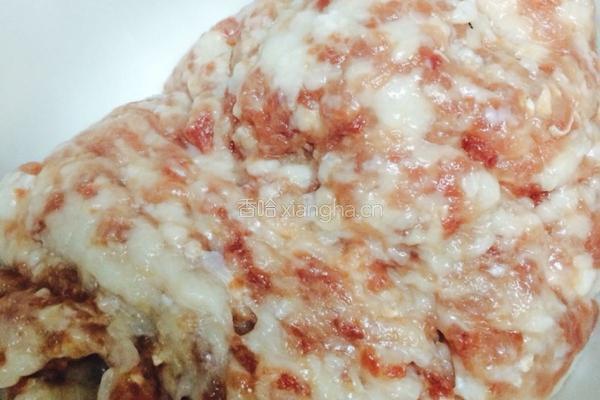 玉米红萝卜饺子的做法图解4