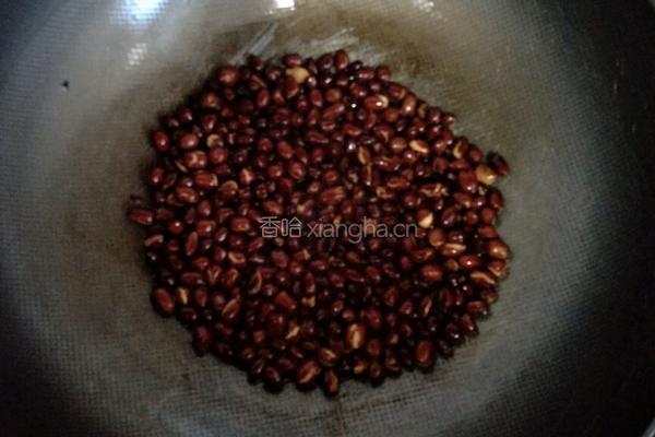 炒花生米的做法图解3