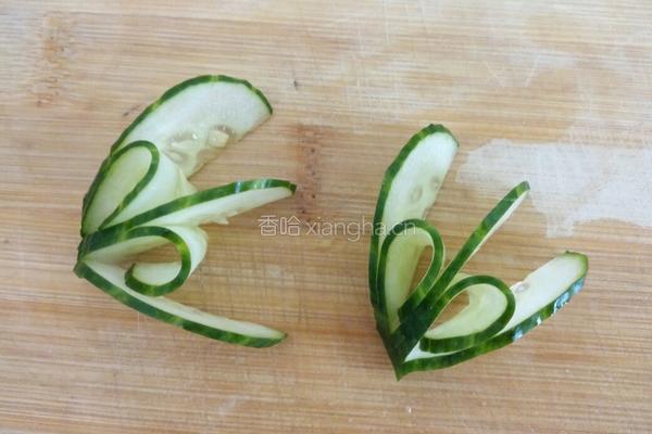 出水莲花拼盘的做法图解9