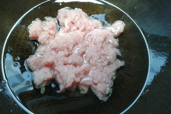 炸酱盖浇饭的做法图解3